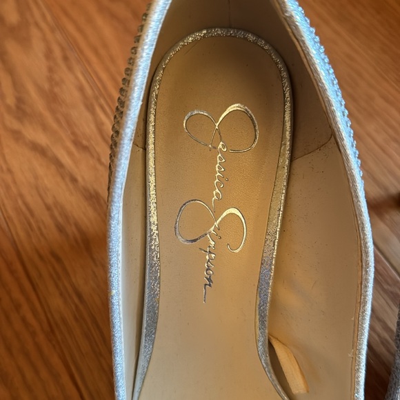 Jessica Simpson rhinestone look pumps size  8.5 worn once - Picture 2 of 6